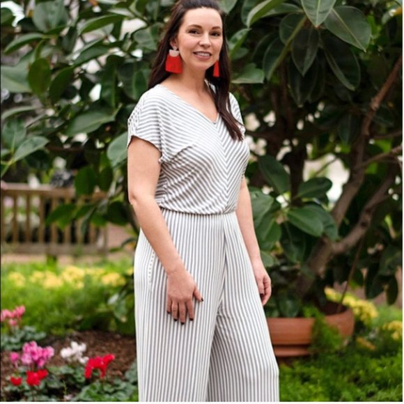 Matilda Jane Stripes All Day Short Sleeve Jumpsuit Romper Size Small - Picture 1 of 5